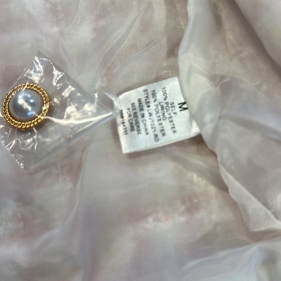 Aura NWT Pink Plaid and Pearl Cropped Blazer - Picture 5 of 5